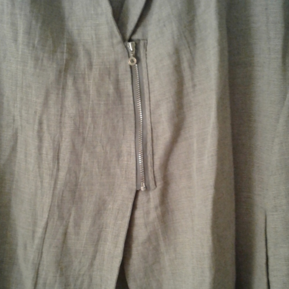 CREA VEST - Picture 2 of 5